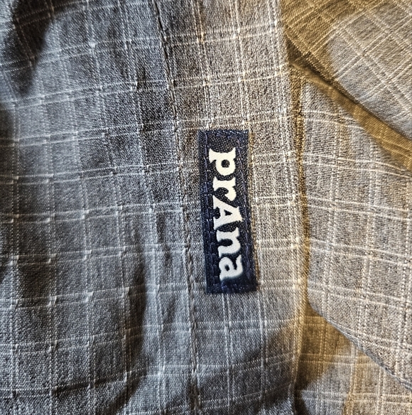 Prana Men's Garvan Long-Sleeve Button-Down Shirt, Charcoal, MED - Picture 11 of 15